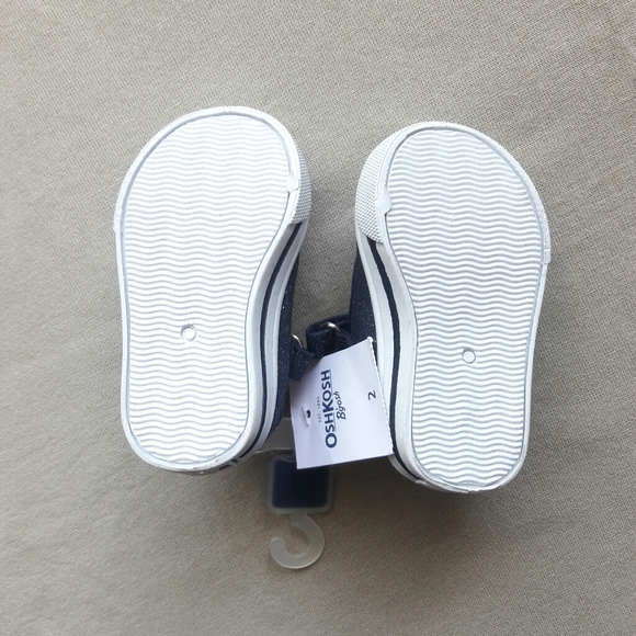 HPx2• OshKosh Glitter Mary Janes - Picture 7 of 7